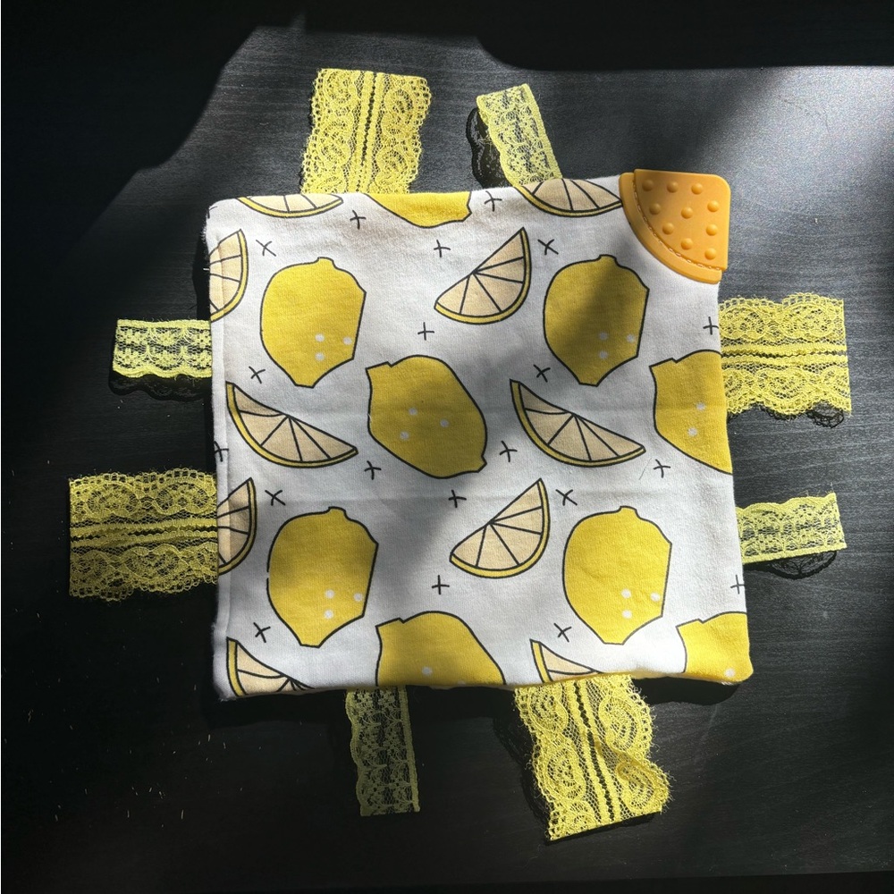 Lemon Sensory Blanket